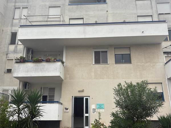 Via Corsica - Appartamento secondo piano - VENDITA